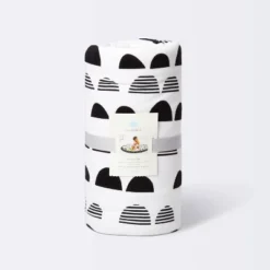 Round Activity Playmat Scallop - Cloud Island™ Black/White -Cheap Cloud Island Store GUEST 67467ea3 4206 4690 a1fc a598e3fa042d